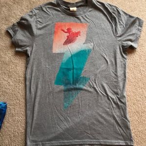 Hollister T shirt